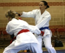 2009 Shikukai Championships Swindon. Jo Reyes R vs Sue Dodd L, in the ladies senior kumite.