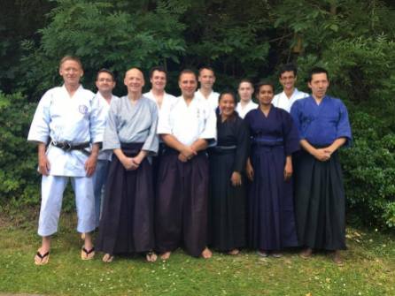 Members of Shikukai Chelmsford training with the Reading SYRJ study group.